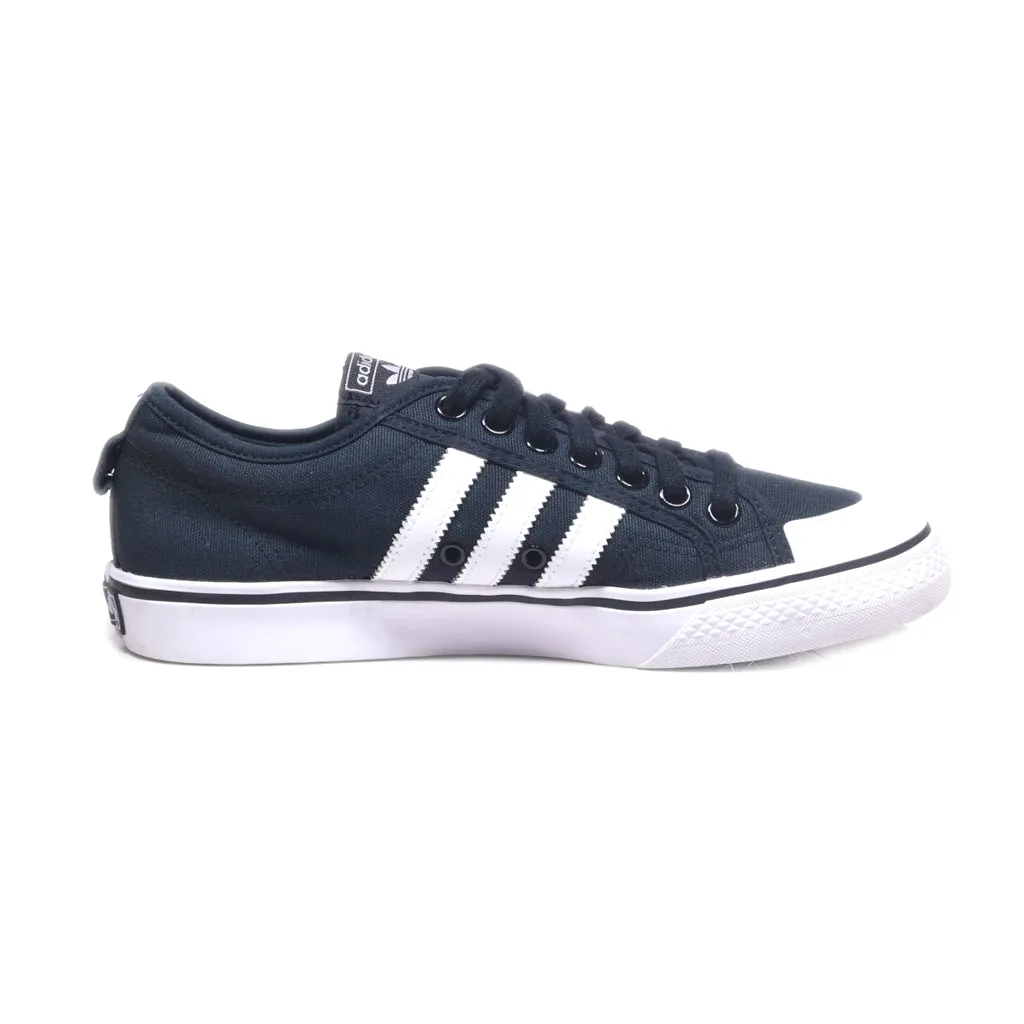 Adidas Daily 4.0 Low-Top Sneakers Canvas Black Colour For Men