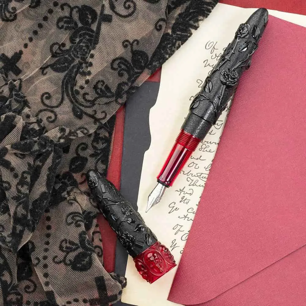 BENU Fountain Pen - Skulls & Roses - Smolder