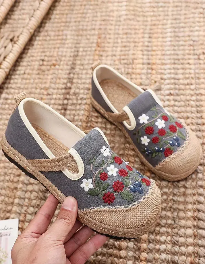 Chinese Style Embroidery Linen Shoes