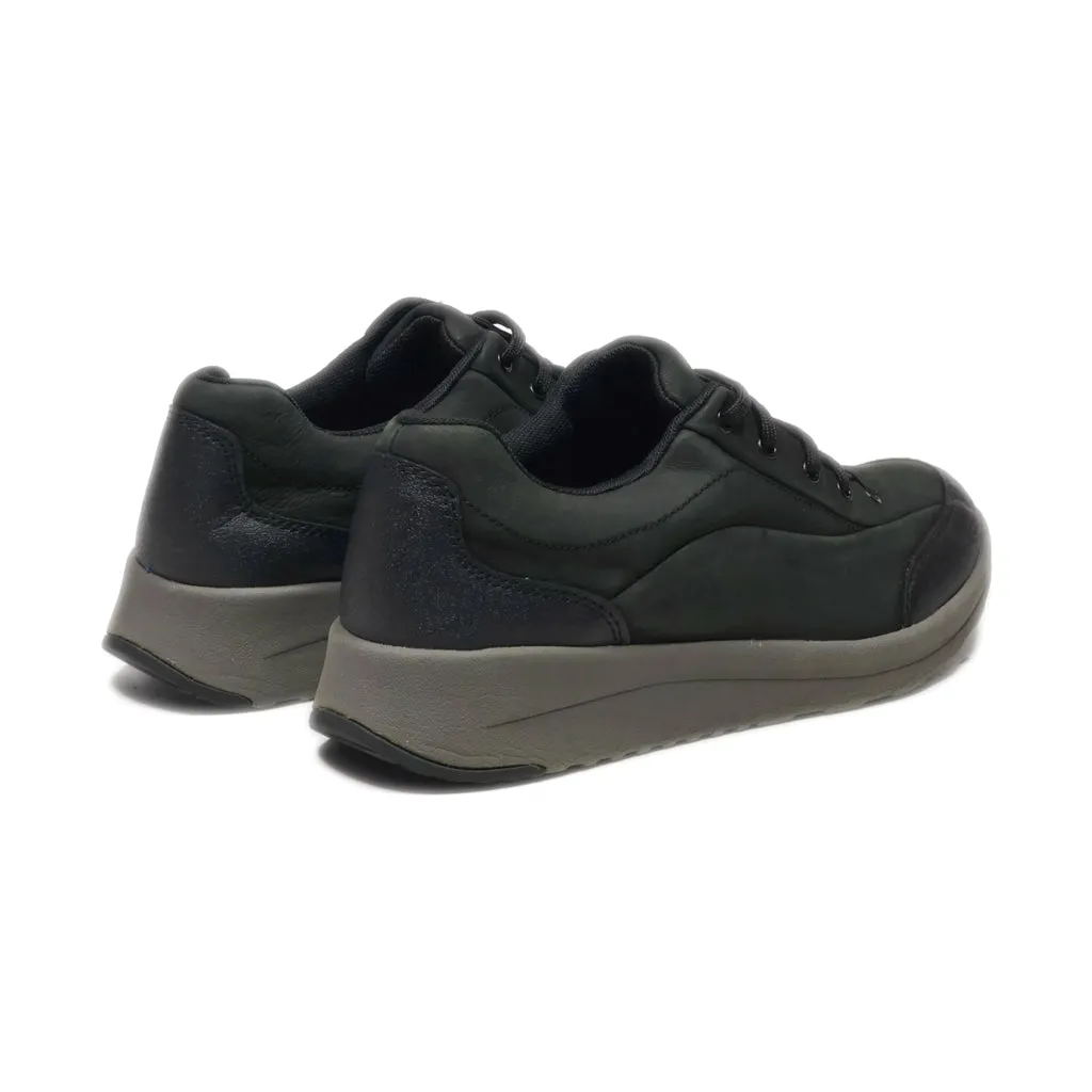 Clarks Cushion Soft Low-Top Sneakers Leather Green Colour For Women