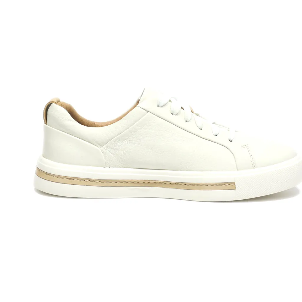 Clarks Low-Top Sneakers Leather Beige Colour For Women