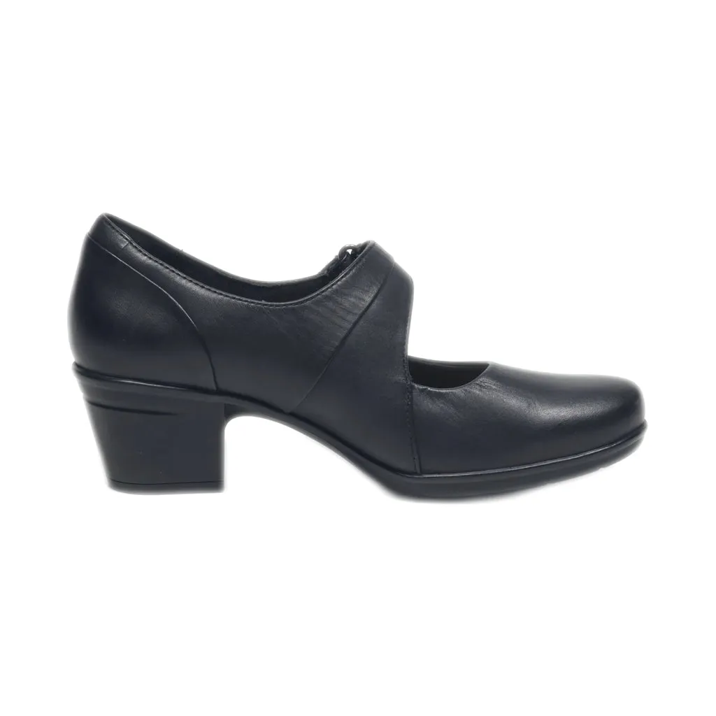 Clarks Mid-Heel Shoes Leather Black Colour For Women