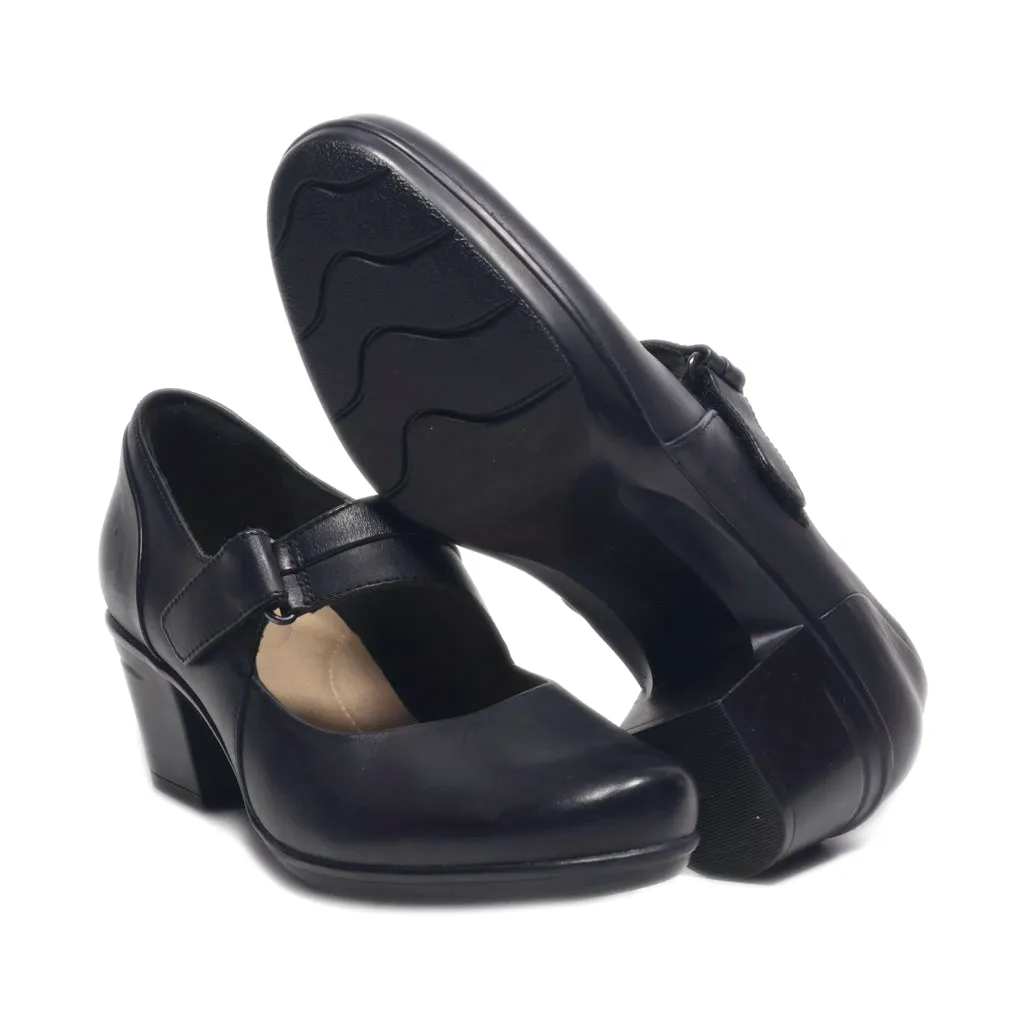 Clarks Mid-Heel Shoes Leather Black Colour For Women