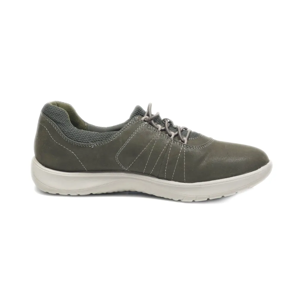 Clarks Trainers & Sneakers Leather Green Colour For Women