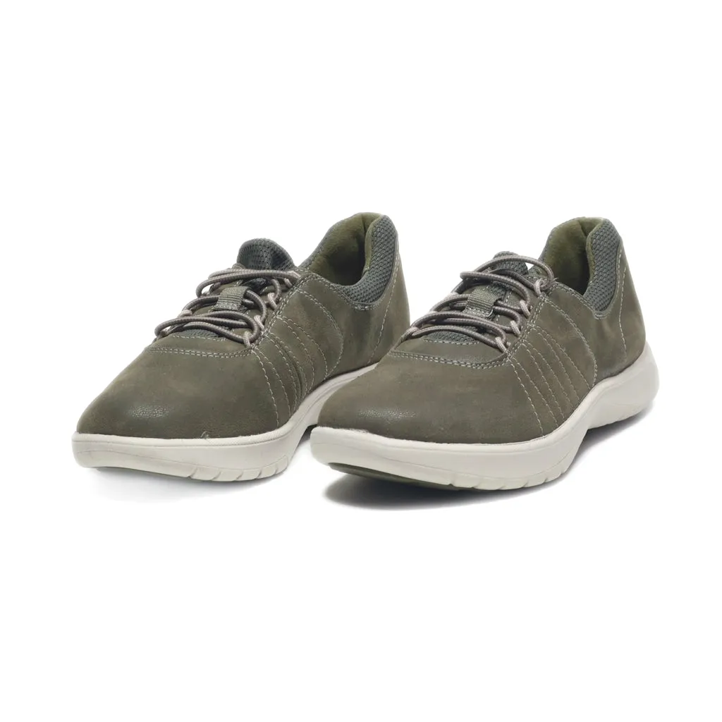 Clarks Trainers & Sneakers Leather Green Colour For Women