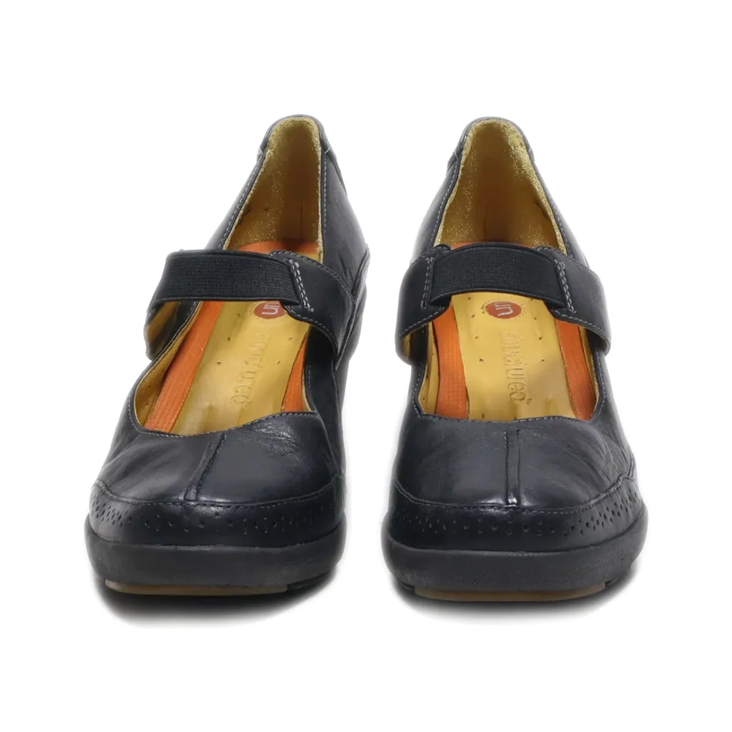 Clarks Wedge Shoes Leather Black Colour For Women