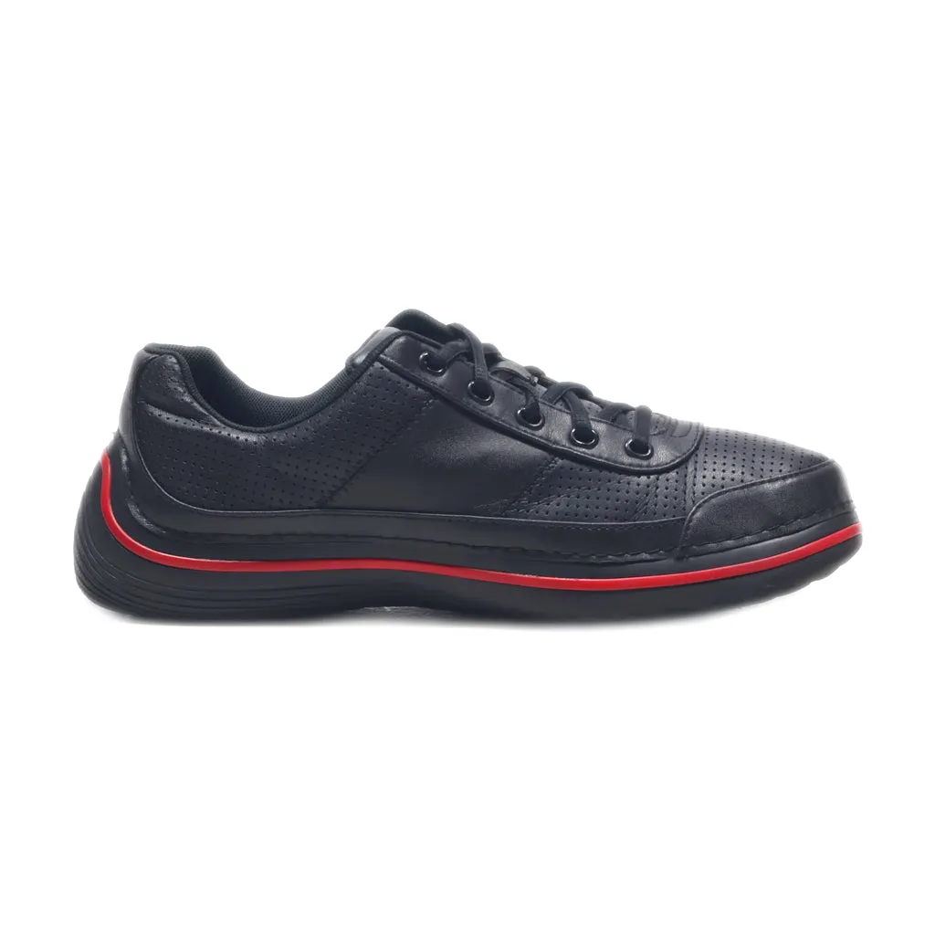 Crocs Sport Shoes Leather Black Colour For Women