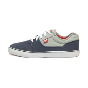 Dc Shoes Low-Top Sneakers Canvas Blue Colour For Men