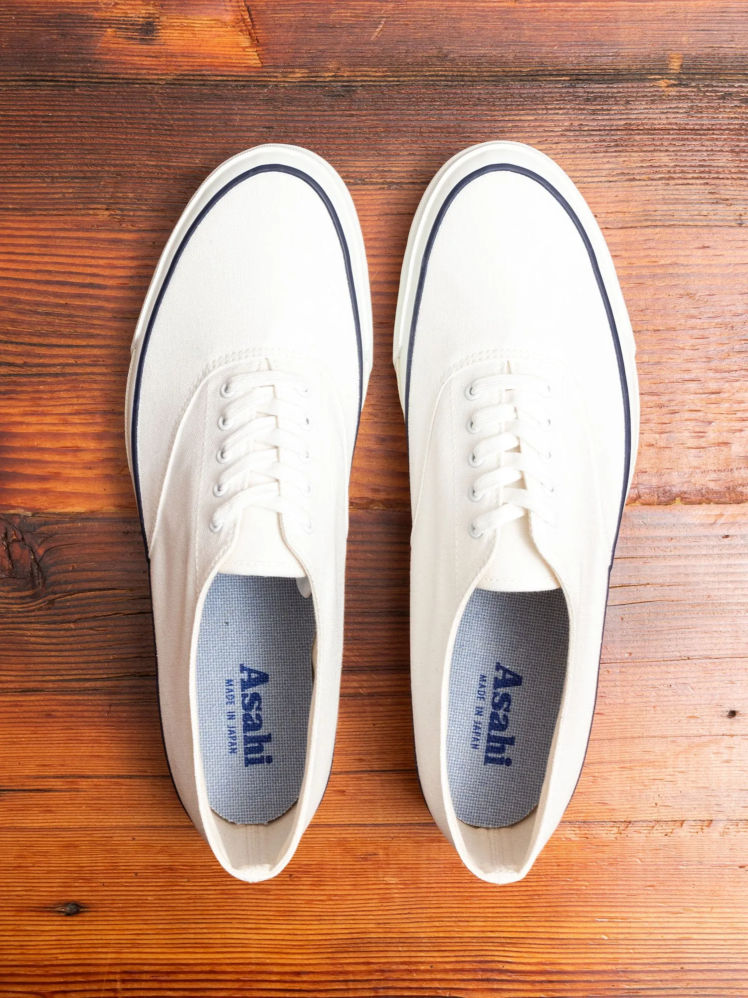 Deck Canvas Sneaker in White