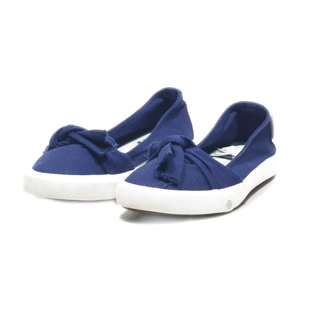 Dockers Gerli Low-Top Sneakers Canvas Blue Colour For Women