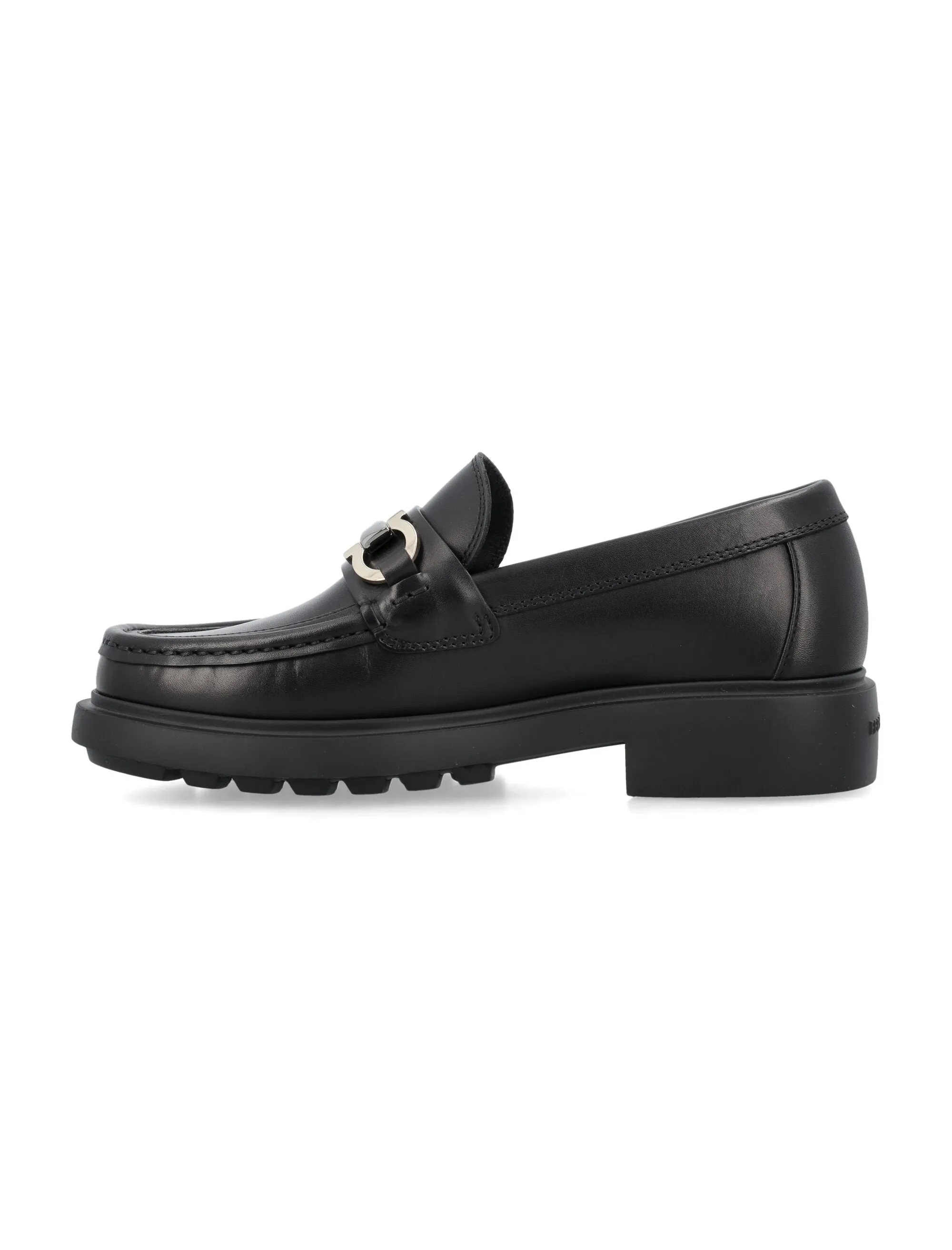 Ferragamo Elegant Douglas Loafers with Iconic Embellishment