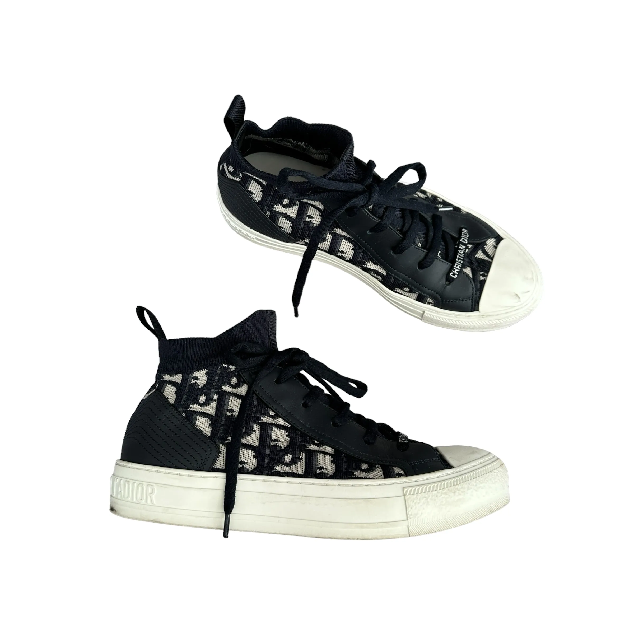 Logo Canvas Sneakers - 8