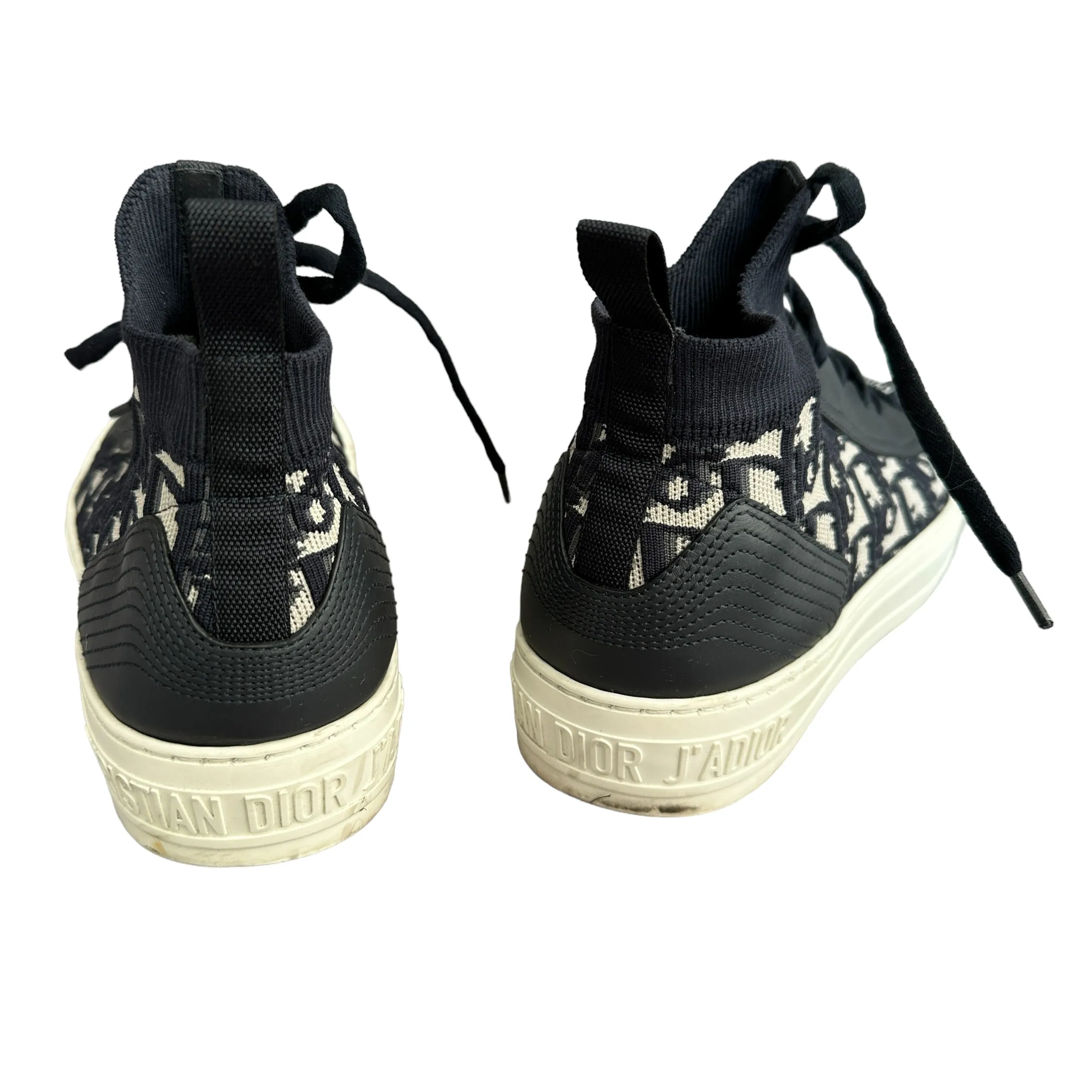 Logo Canvas Sneakers - 8