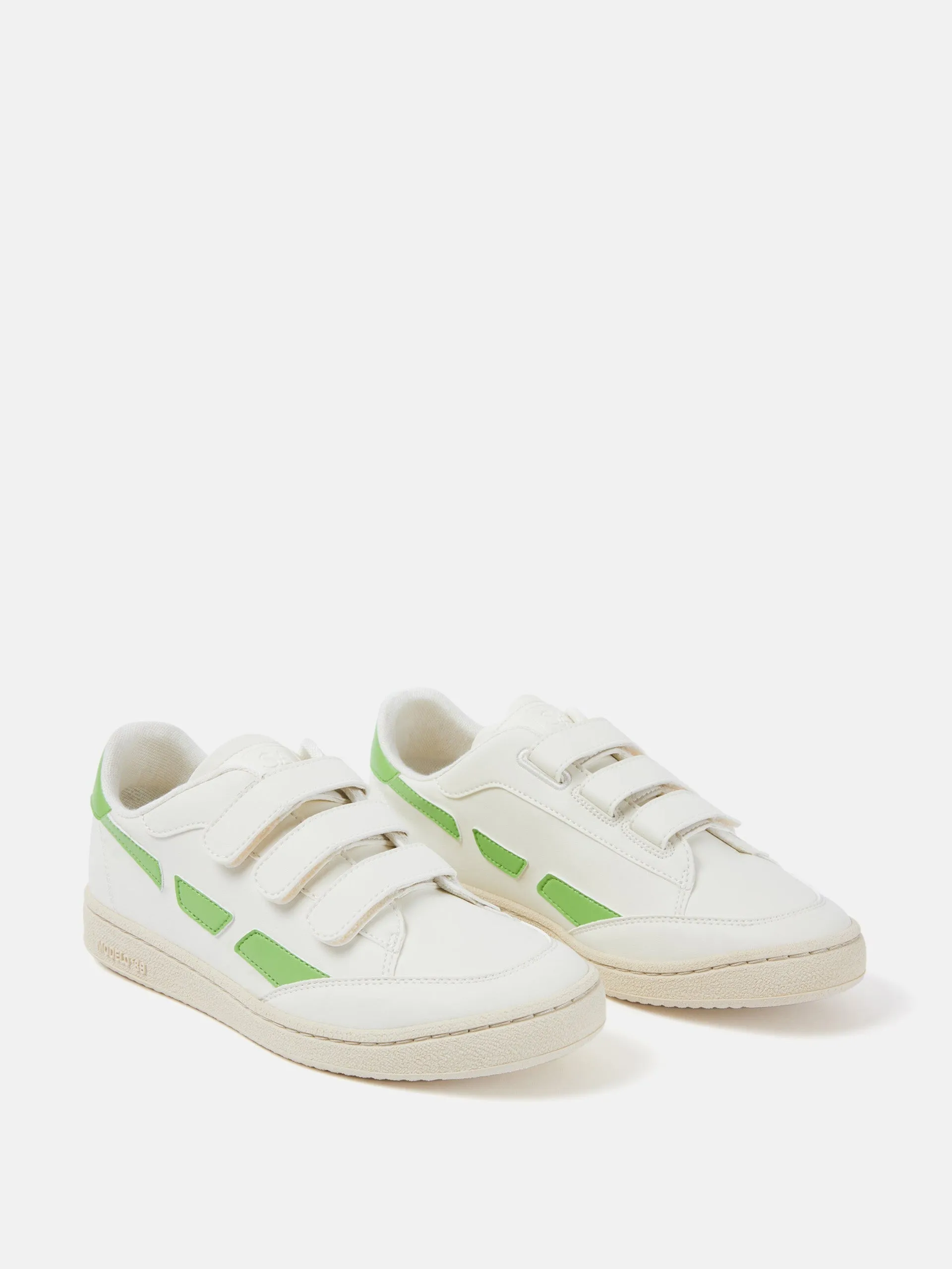 Modelo '89 strap trainer in green