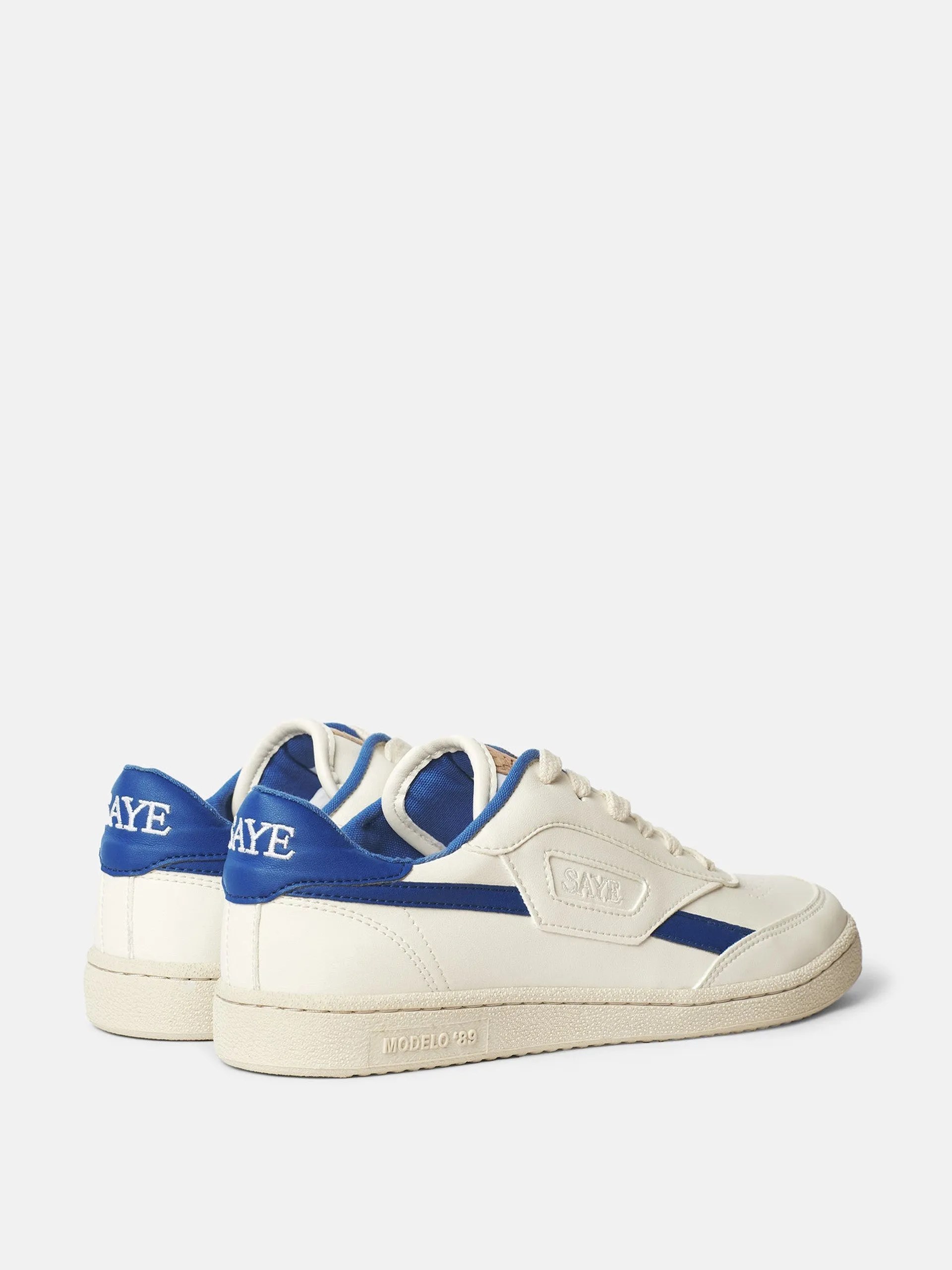 Modelo '89 trainer in blue