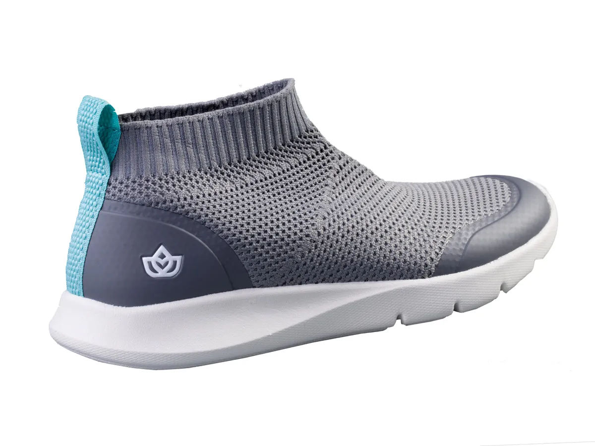 Thrive Sneaker