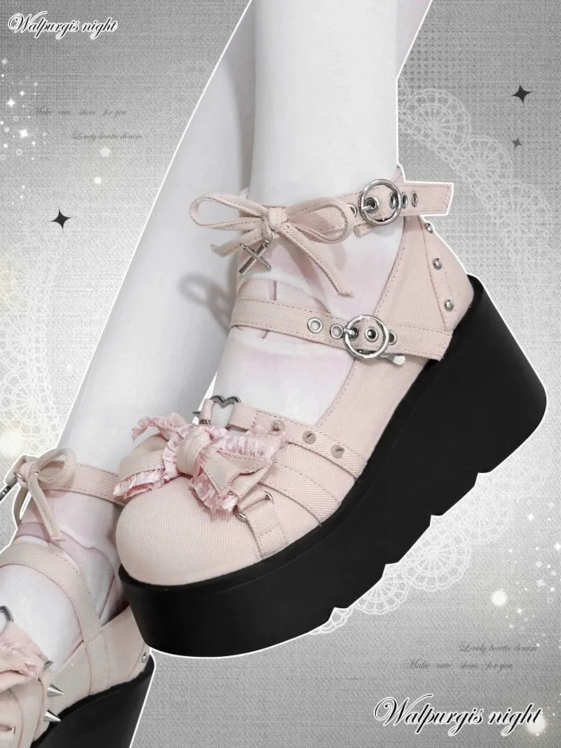 Witch's Sweetheart Platform Shoes